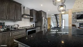 告别亚健康！零基础也能学会的办公室自我按摩秘籍